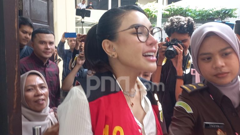Pesan Nikita Mirzani Usai Vadel Divonis 9 Tahun Penjara