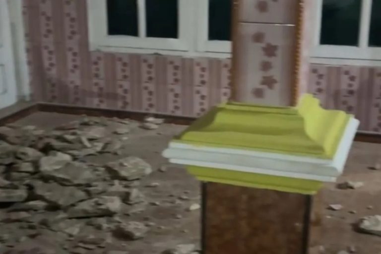 Empat Rumah Hancur Akibat Gempa 6,5 di Sumenep