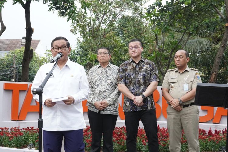 Pramono Buka Taman Bugar di Kebon Jeruk, Harap Manfaatkan untuk Warga