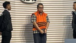 Wajah Lesu Eks Dirut PGN di Tahan KPK Terkait Kasus Jual Beli Gas