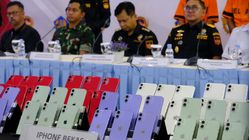 Attachment for Bea Cukai Batam Gagalkan Penyelundupan Narkoba, Emas, dan 797 Ponsel