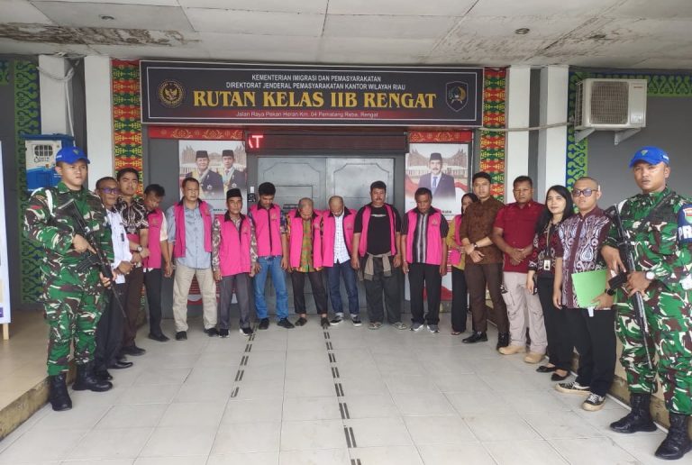 Kejari Inhu Ungkap Korupsi Rp15 Miliar, 9 Tahanan Ditahan