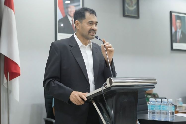 Mualem Tanggapi Bobby Hentikan Truk Pelat Aceh: Bersabar, Biar Orang Lain Berkicau, Kita Wanti-wanti…