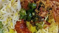 Nasi Kuning Indramayu: Rasa Nikmat, Harga Terjangkau