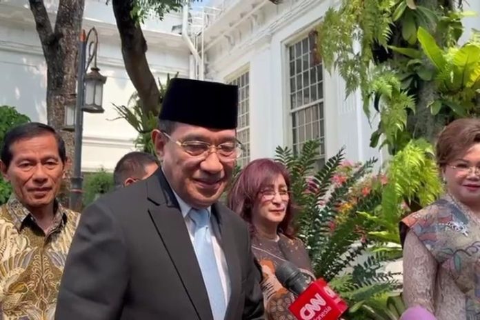 Attachment for Profil Wamenkes Benjamin Paulus, Dokter Paru dan Anggota Gerindra