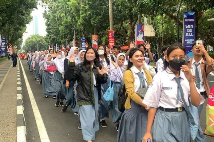 Attachment for Apa yang Dilakukan agar Implementasi UUD 1945 Sesuai Pandangan Peserta Didik