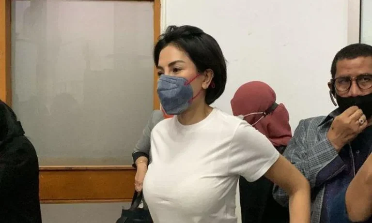 Nadiem Makarim Kembali ke Rutan Usai Dirawat di RS