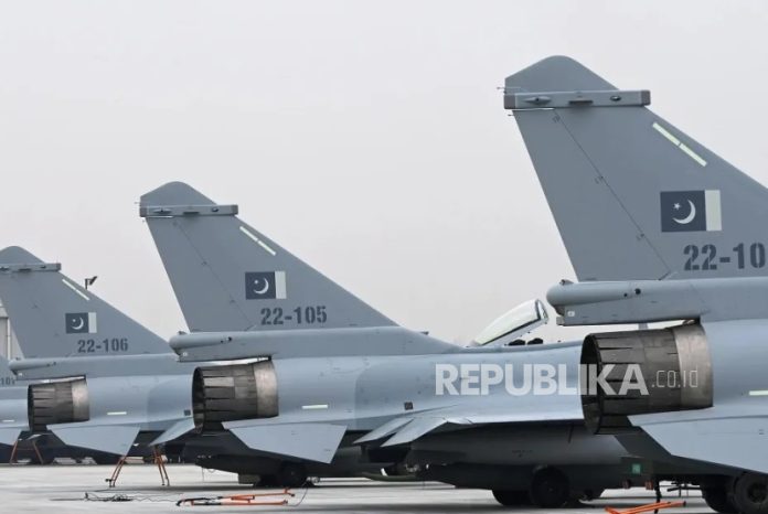 Attachment for Komandan Prancis Akui Keunggulan Udara Pakistan vs India