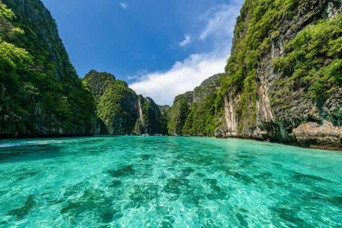 Attachment for 4 Pesona Pantai Terbaik Phuket: Dari Patong Hingga Freedom Beach