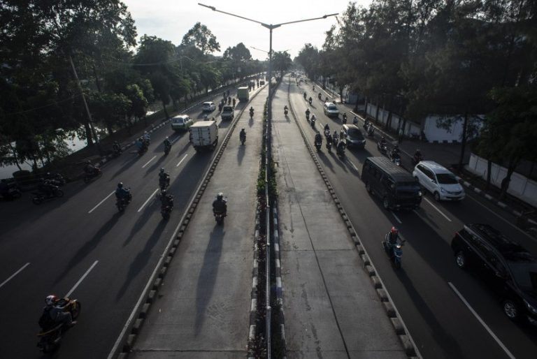 Taman Daan Mogot Diduga Jadi Tempat Mesum, Pencahayaan Ditingkatkan