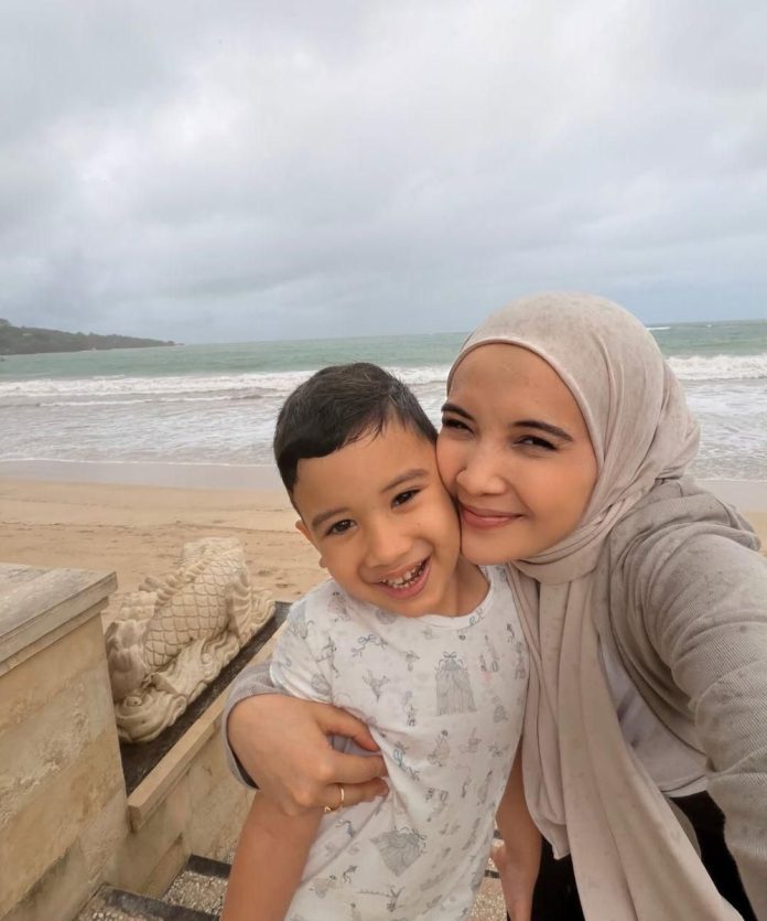 Attachment for 7 Foto Kebersamaan Zaskia dan Ukkasya Menjelang Kelahiran Anak Kedua