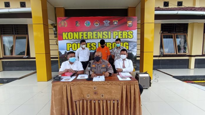 Attachment for Kades Sumenep Ditetapkan Tersangka Penganiayaan, Tapi Tetap Bebas Beraktivitas