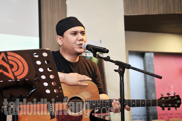 Lirik Lagu Cinta Tanpa Batas – Glenn Samuel