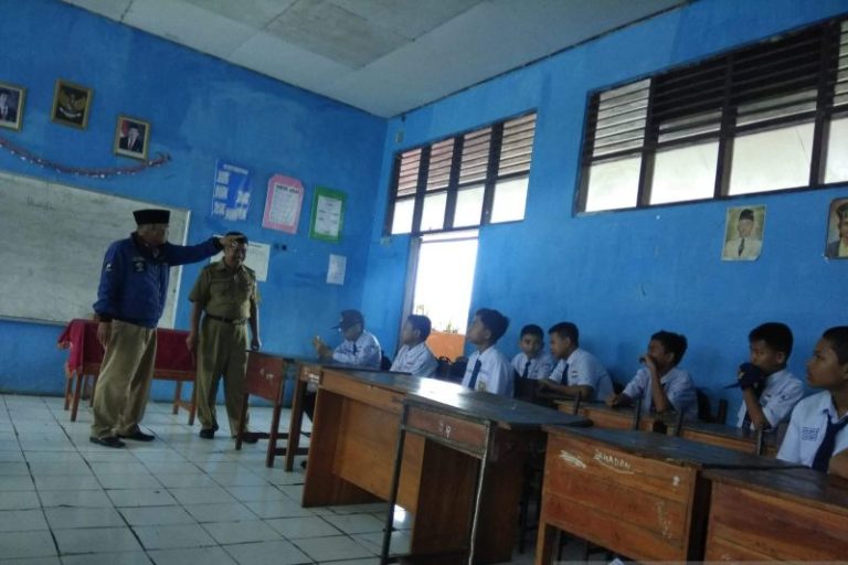 Arti Pahlawan Masa Kini: Refleksi Hari Pahlawan dalam Pancasila dan Semangat Bung Karno