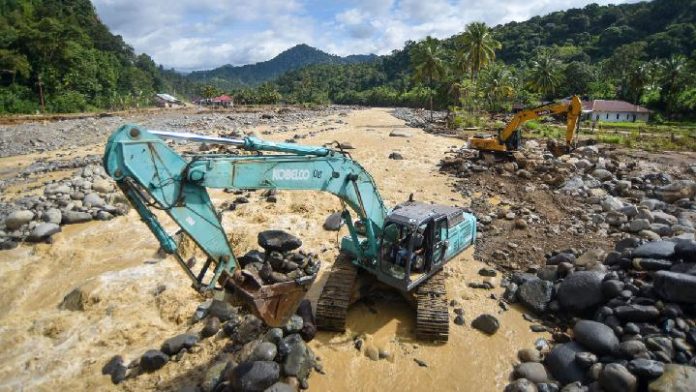Attachment for Kemlu Buka Suara Soal Penolakan Bantuan Internasional