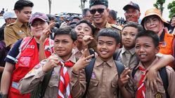 Attachment for Bupati Ajak Pelajar Tanam Bibit Buah untuk Hijaukan Kabupaten Bandung