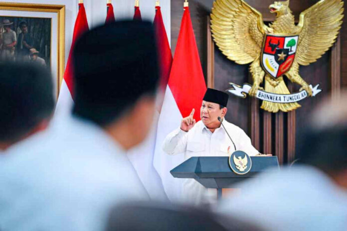 Attachment for Prabowo Turunkan Tangan Akhiri Perselisihan Larangan Polisi Jabat Jafung K/L