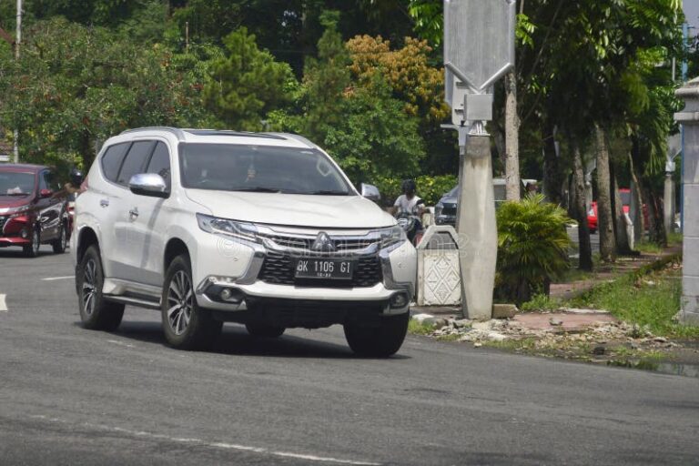 Mitsubishi Pajero Sport Dakar Ultimate 4×4 2025: Teknologi Canggih, Fitur Modern, Lebih Tangguh