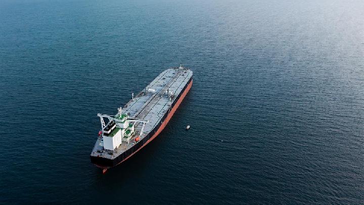 Dua Kapal Pertamina Siap Lintasi Selat Hormuz yang Dibuka Iran