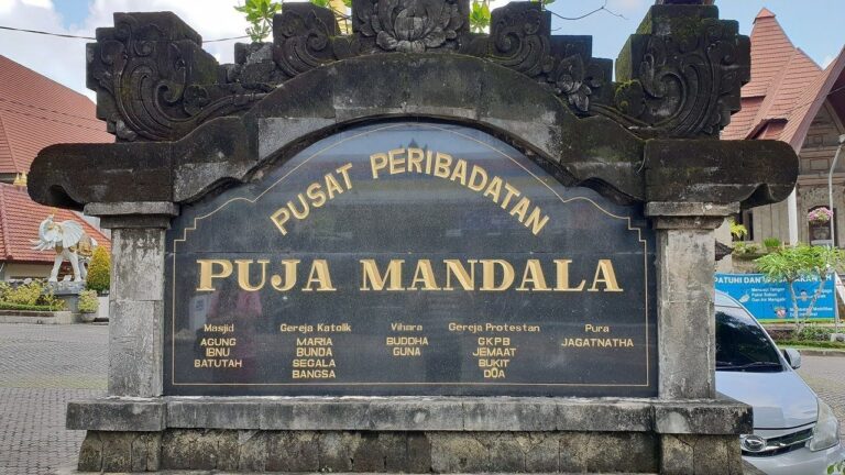 Bupati Badung Hadiri Perayaan Paskah di Puja Mandala
